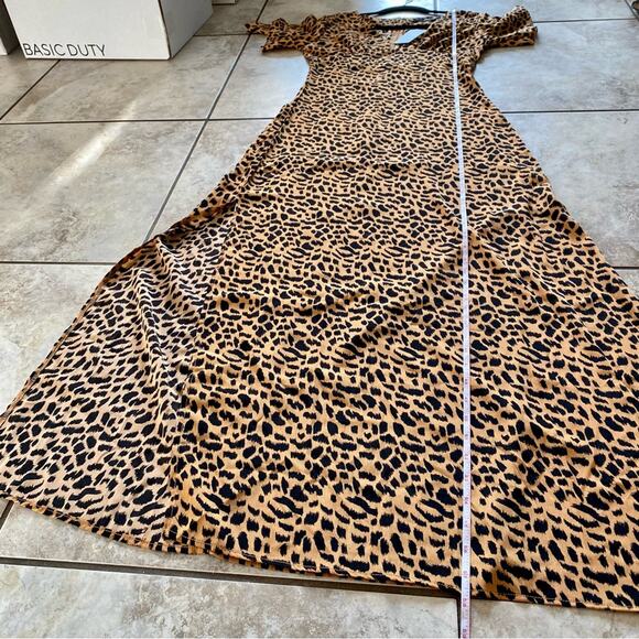 Nasty Gal Tan/Brown and Black Animal Print Short Sleeve Maxi Dress size 0 NWT - Picture 7 of 14